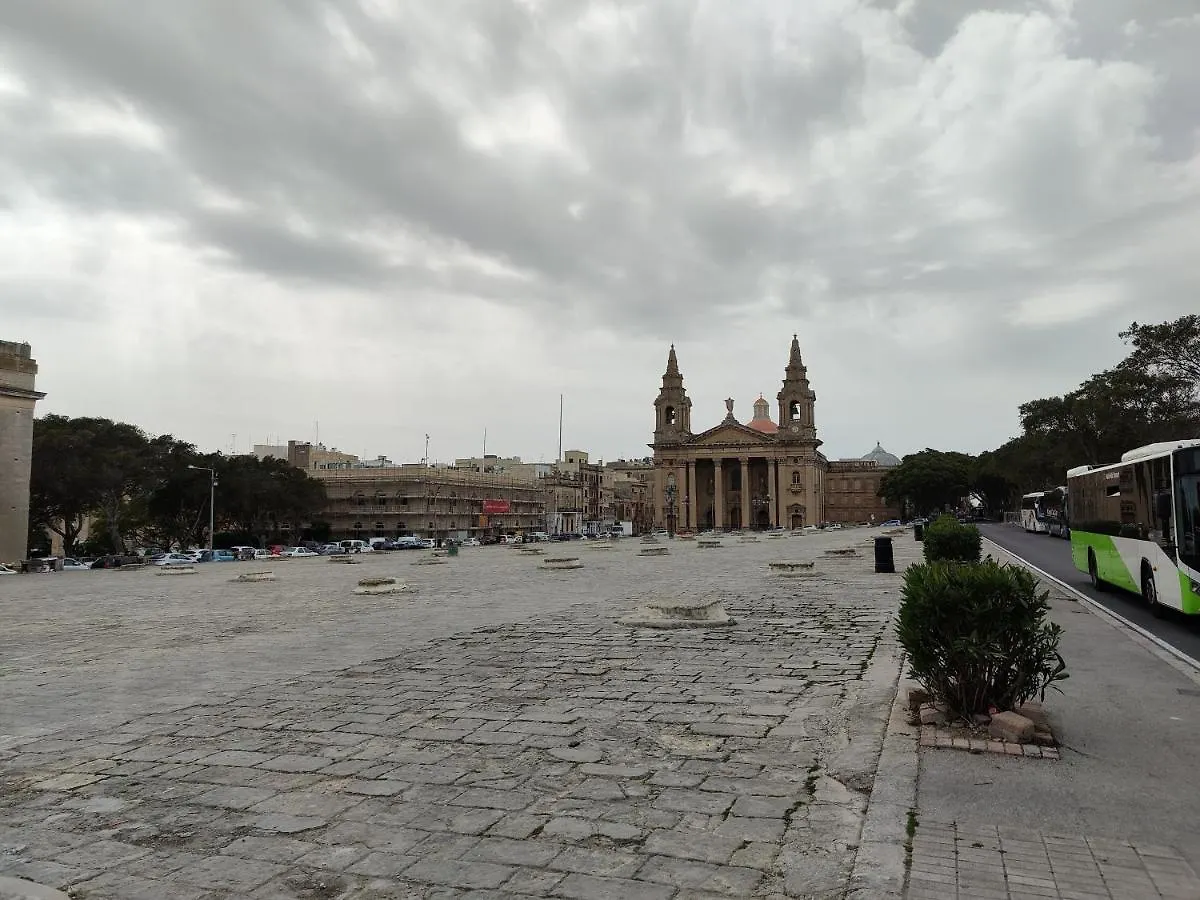 Near Valletta City - Open Views - Ta Tessie Suite In Floriana - Malta Malta